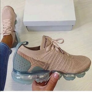 Women’s woven sneakers